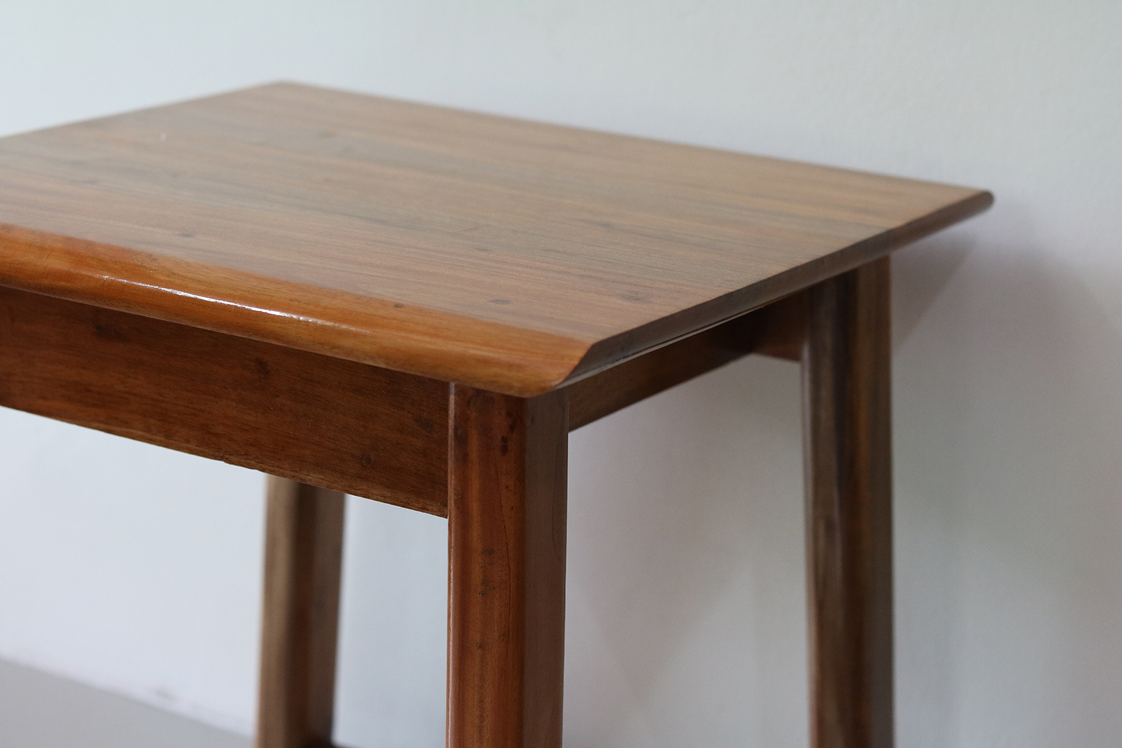Surfy Wooden Stool