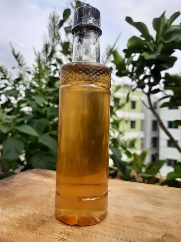 পাহাড়ি ফুলের মধু
